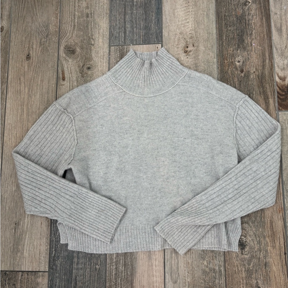 Free people 100% cashmere sweater turtleneck